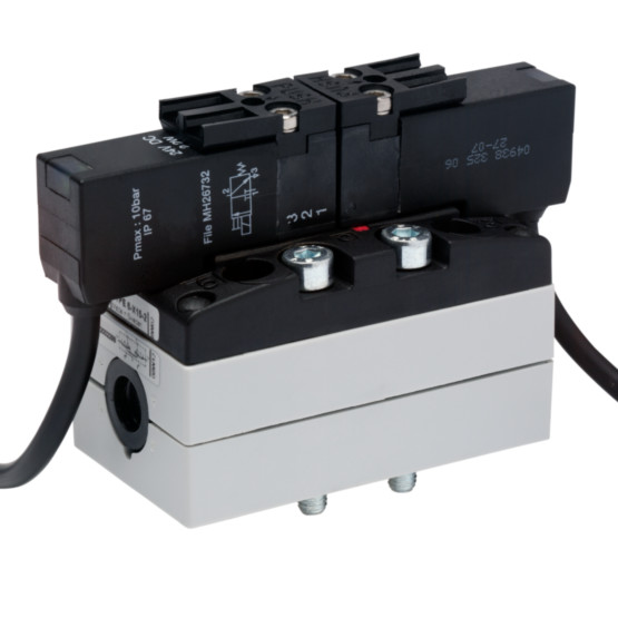 Aventics V581-3/2CC-024DC-I1-2P15-LUD-PP-X-S-T0 Electric and Pneumatic Actuated Directional Valve